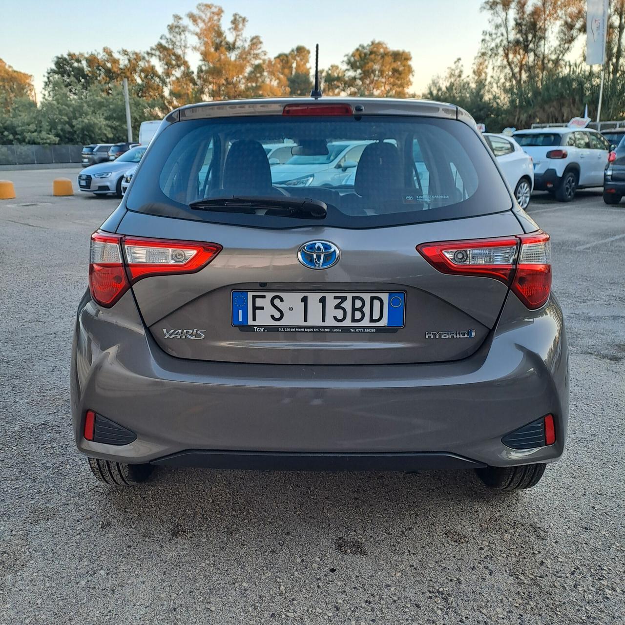 Toyota Yaris 1.5 Hybrid 73cv Business
