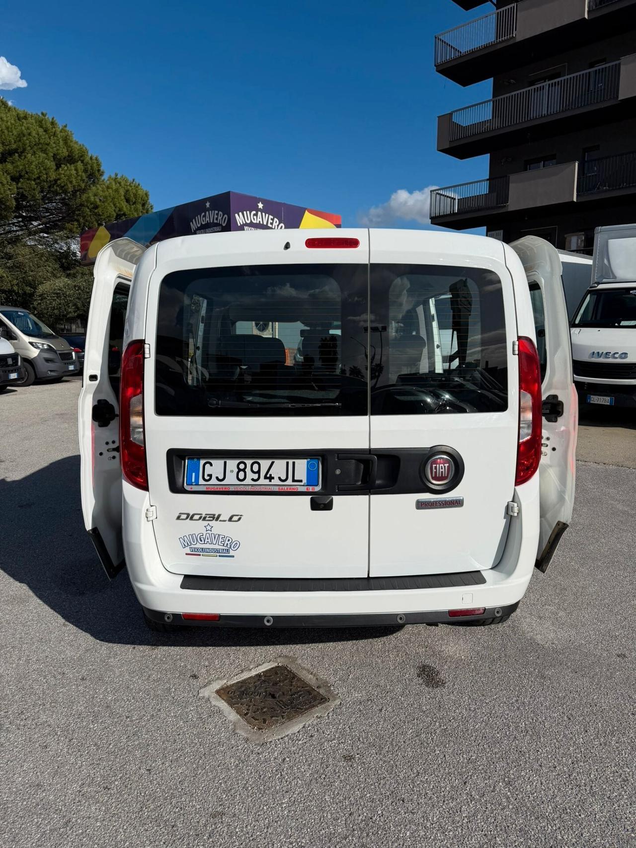 FIAT DOBLO' 1.6 AUTOCARRO 5 POSTI 2022
