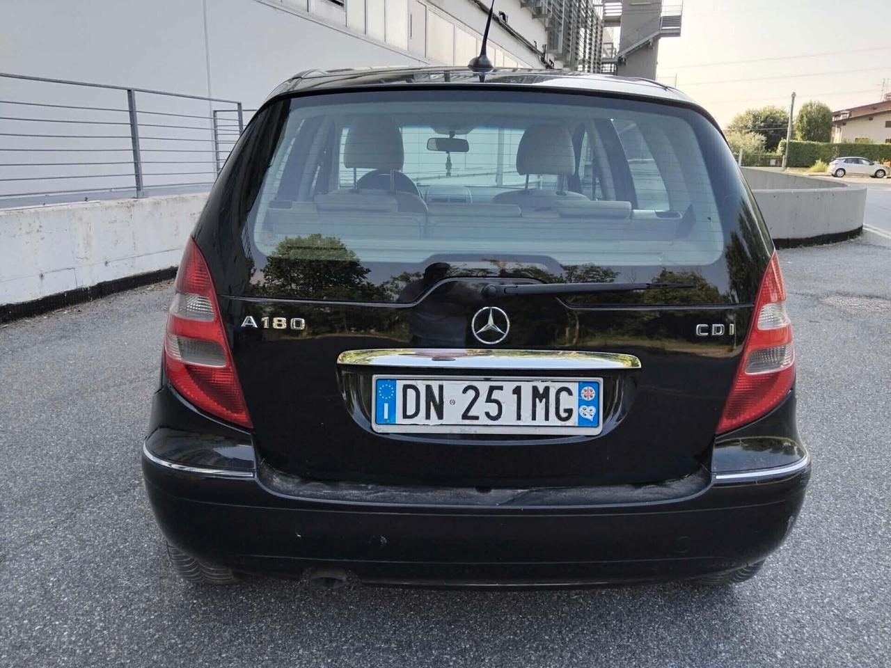 Mercedes-benz A 180 automatica