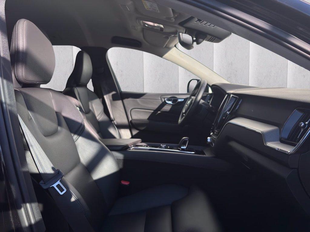 VOLVO XC60 2.0 b4 Plus Dark auto del 2024