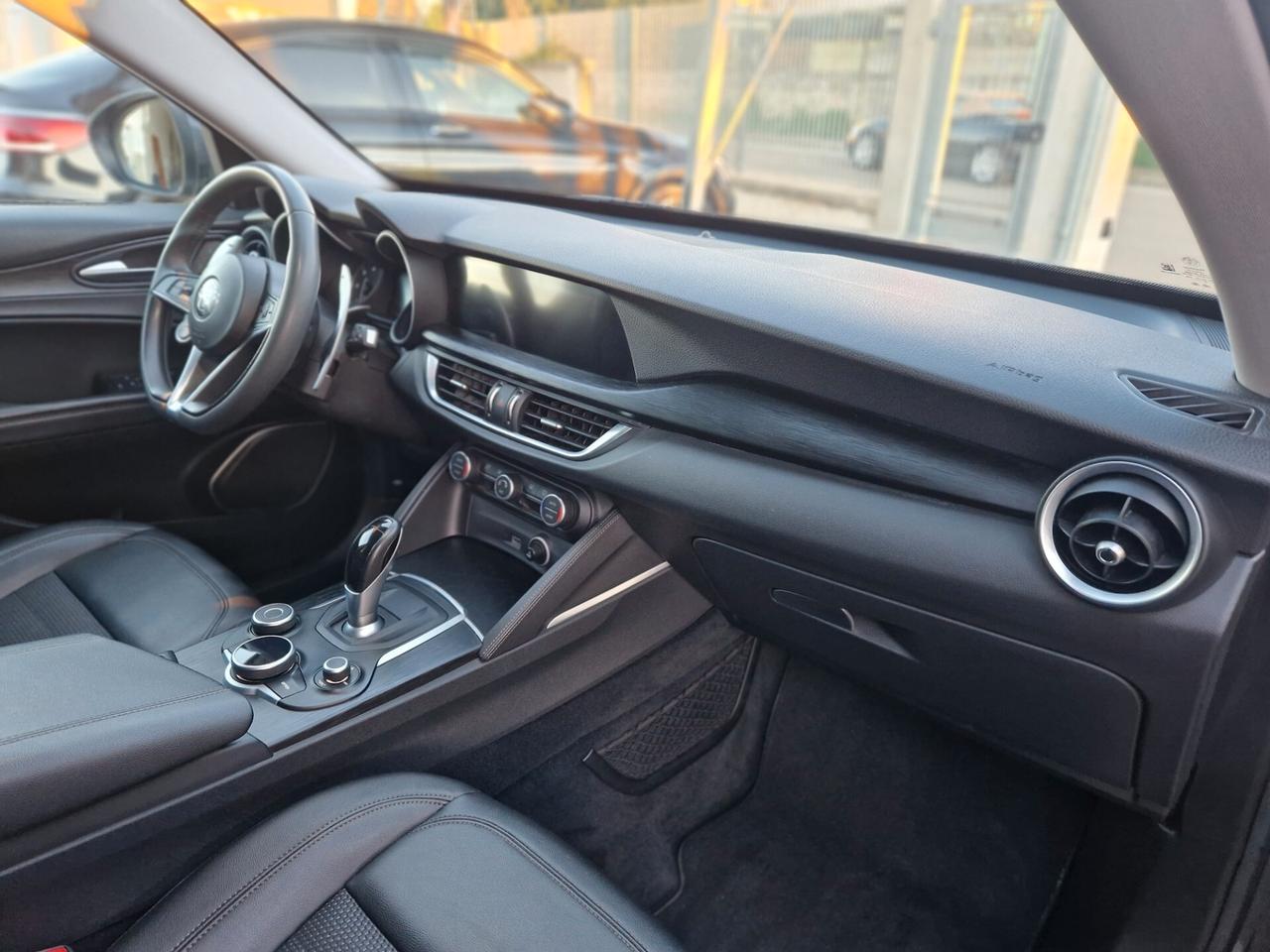 Alfa Romeo Stelvio 2.2 Turbodiesel 210 CV AT8 Q4 Veloce