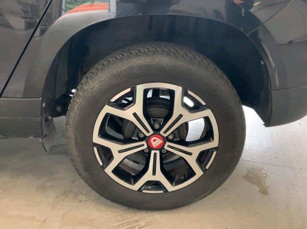 Dacia Duster 1.6 SCe GPL 4x2 Techroad