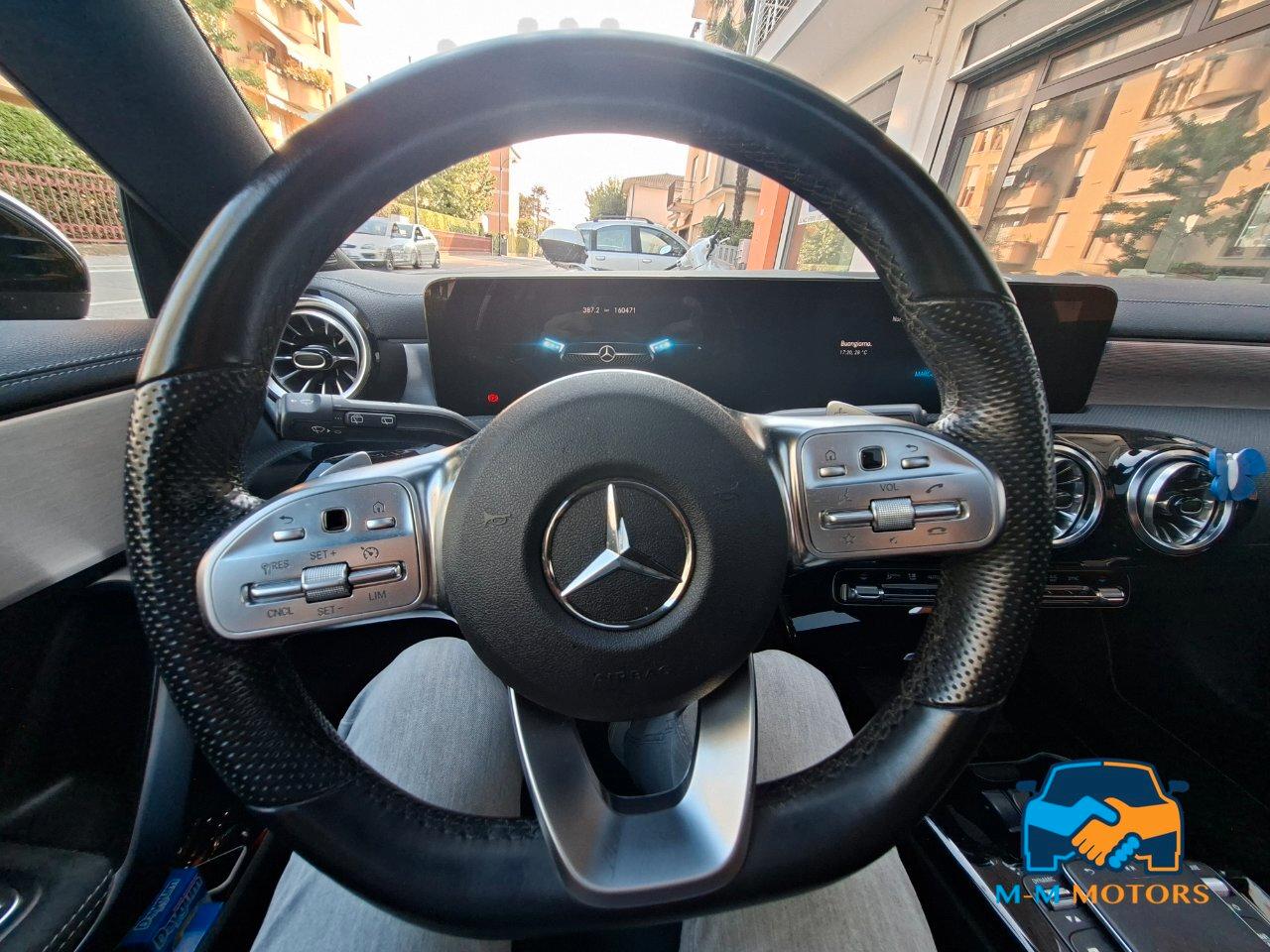 Mercedes CLA Shooting Brake 200 d Night edition auto