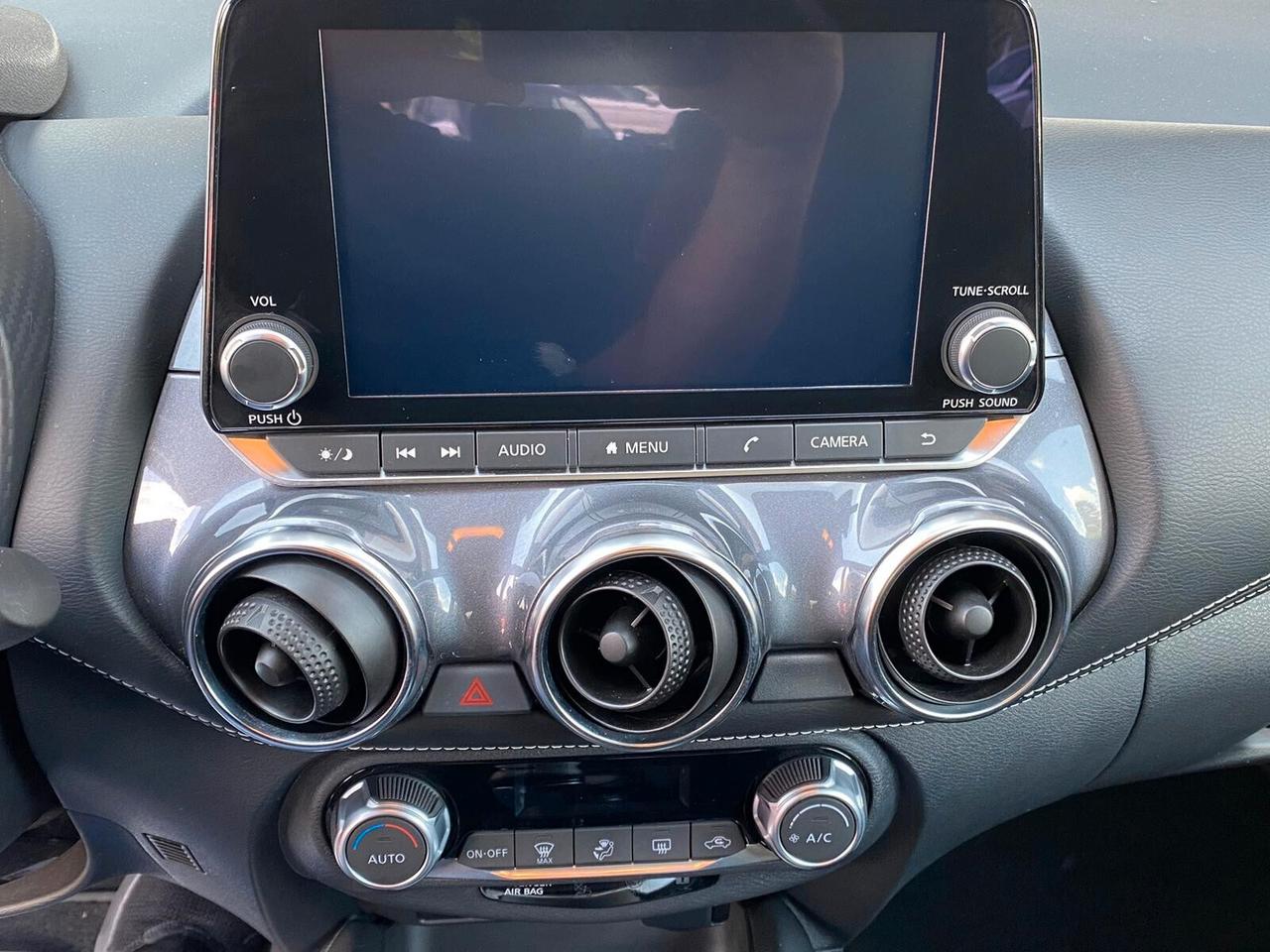 Nissan Juke 1.0 DIG-T 114 CV N-Connecta