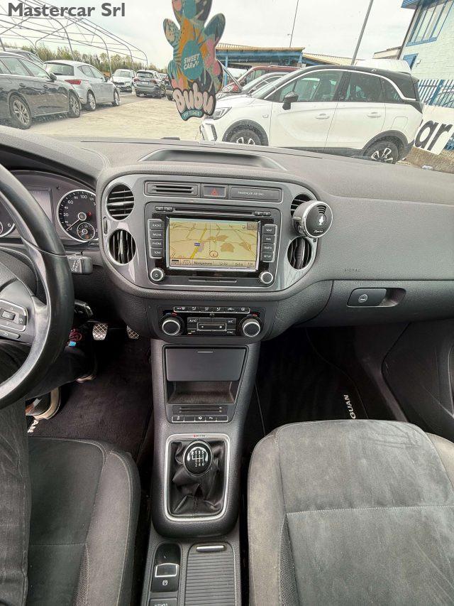 VOLKSWAGEN Tiguan Tiguan 2.0 tdi Sport. EN069YE