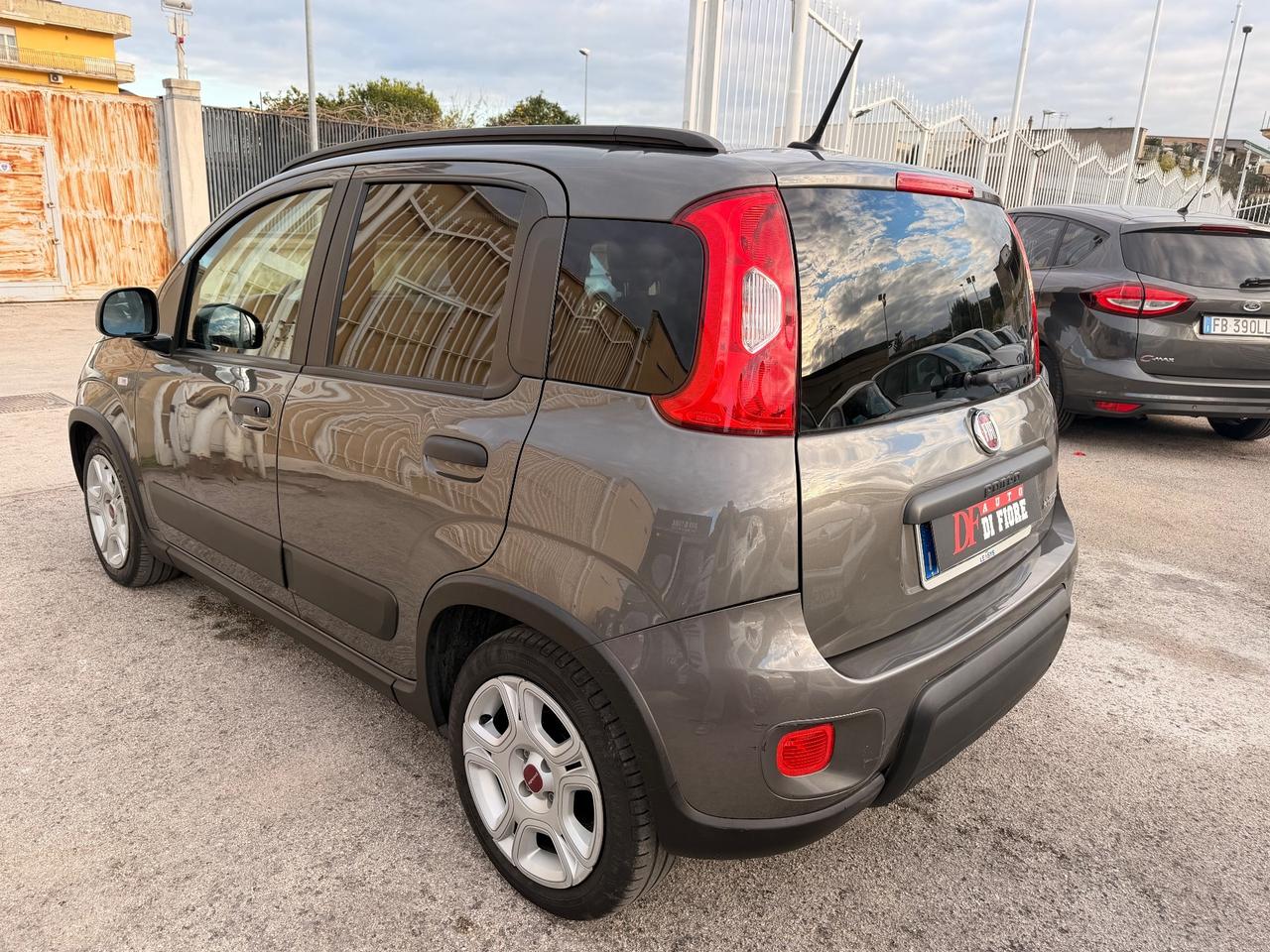 Fiat Panda 1.0 Hybrid City Cross CAR PLAY