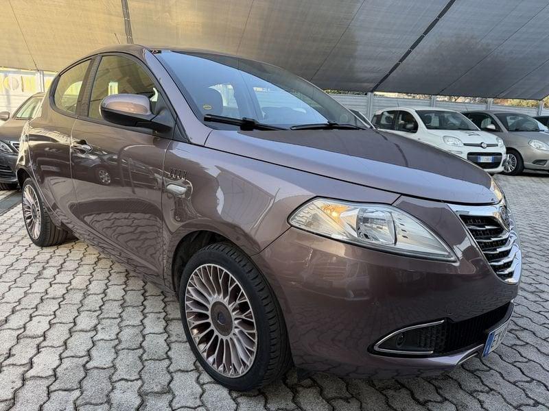 Lancia Ypsilon 5 Porte Ypsilon 1.2 8v Platinum 69cv E6
