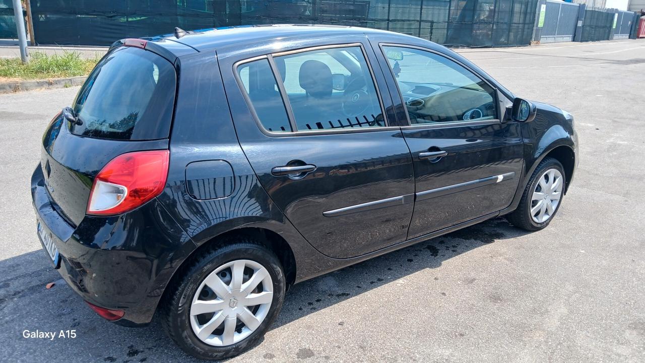 Renault Clio 1.2 16V 5 porte GPL VALIDO 10 ANNO