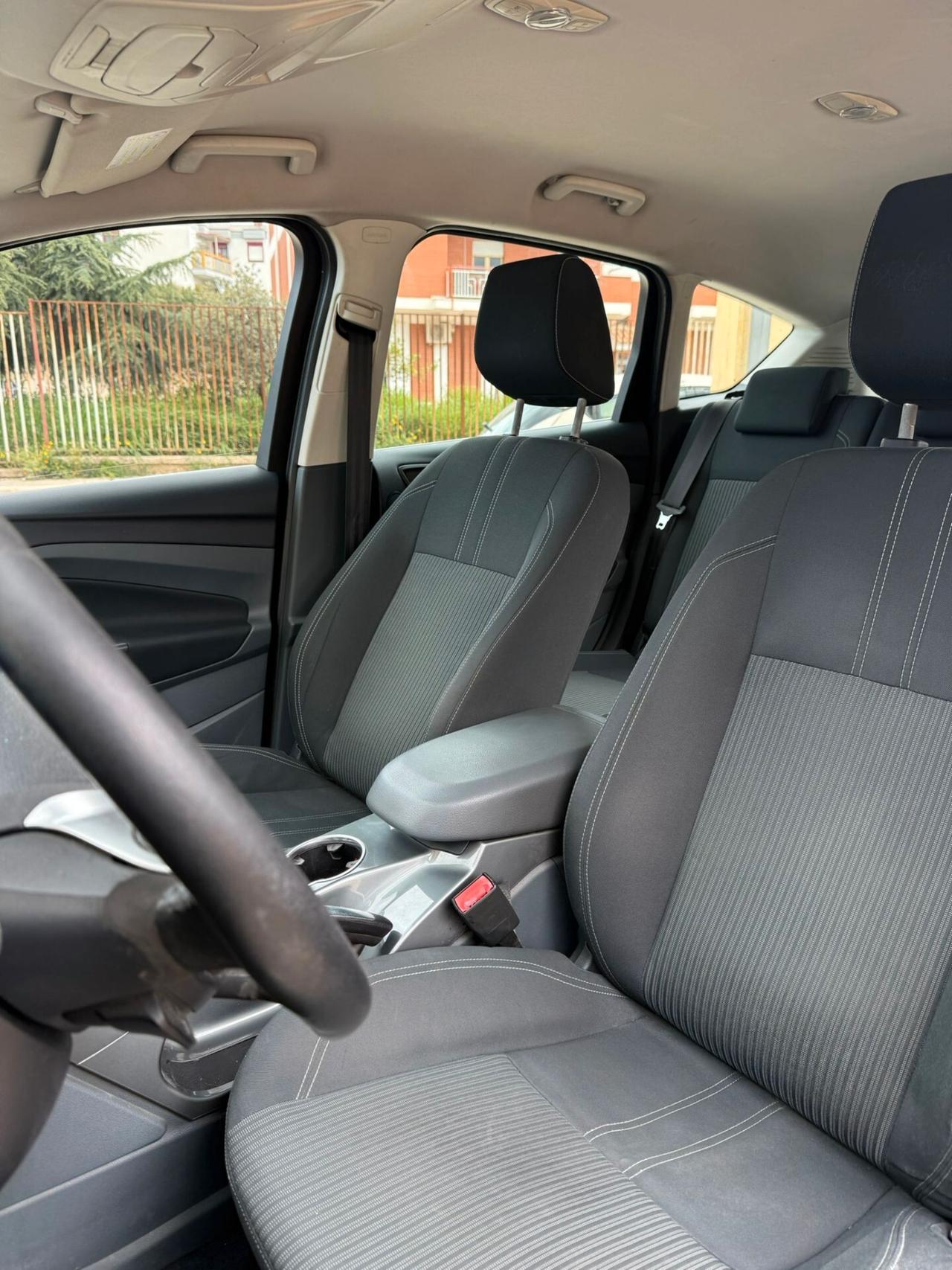 Ford C-Max 1.6 TDCi 115CV Titanium VOLANO, FRIZIONE E DISTRIBUZIONE SOSTITUITI