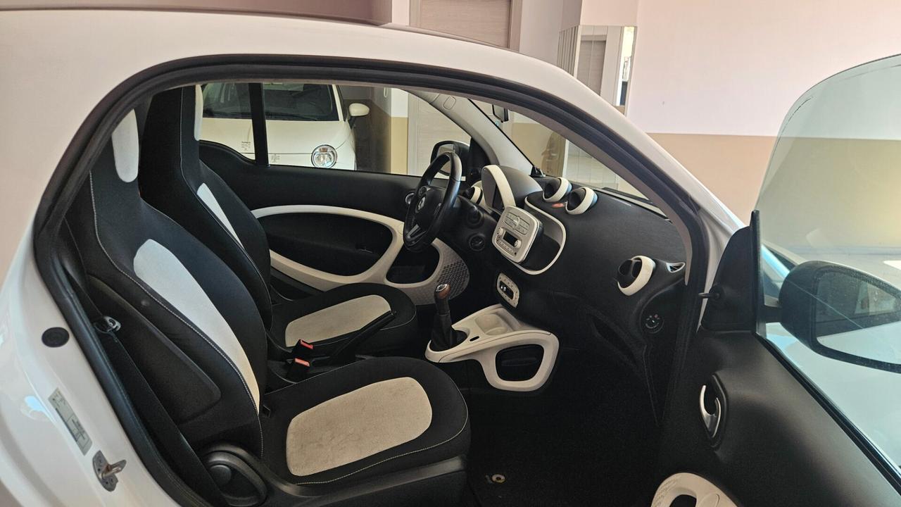 Smart ForTwo 1000 52 kW MHD coupé passion