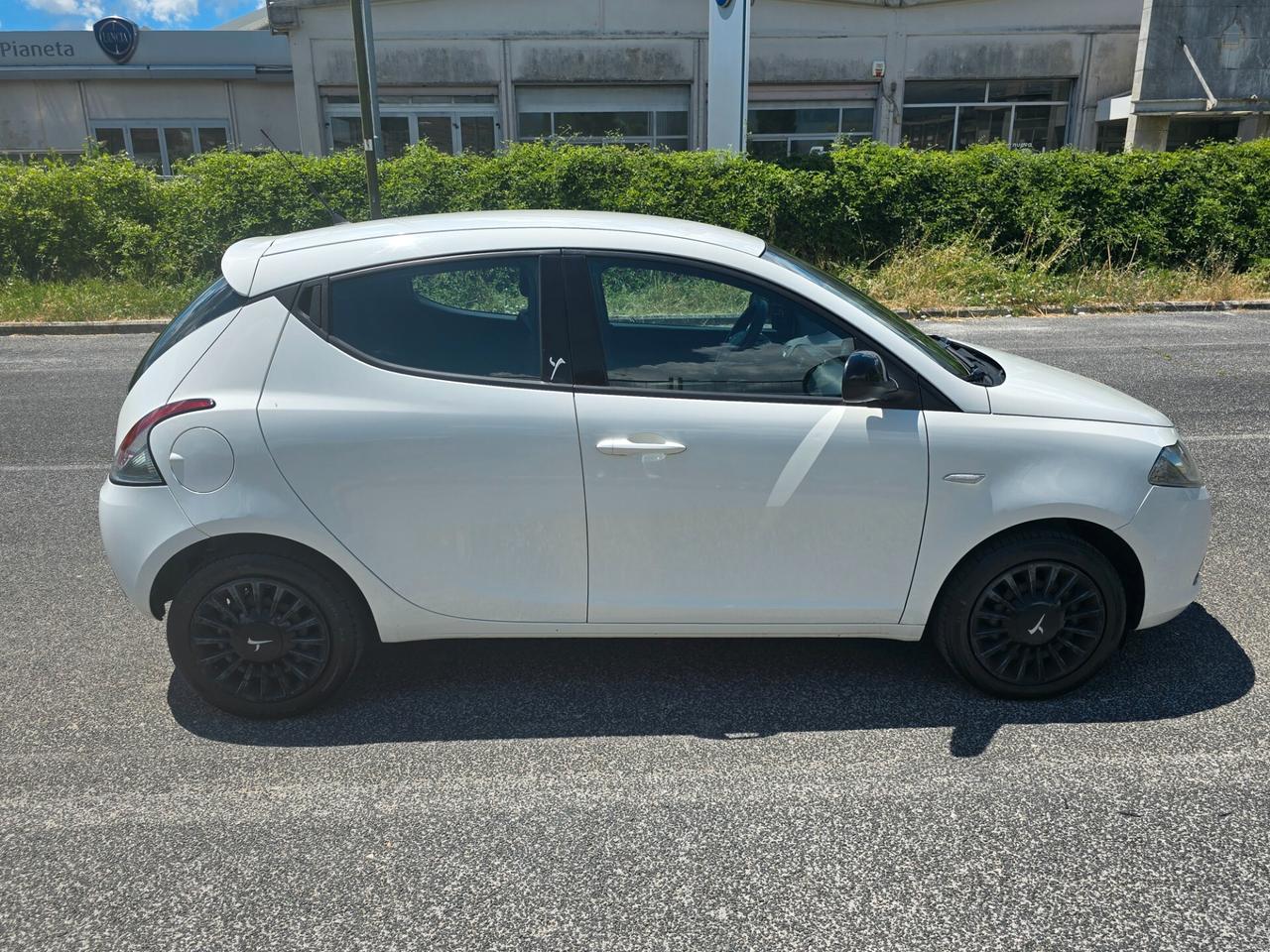 Lancia Ypsilon 1.2 69 CV 5 porte GPL Ecochic Platinum