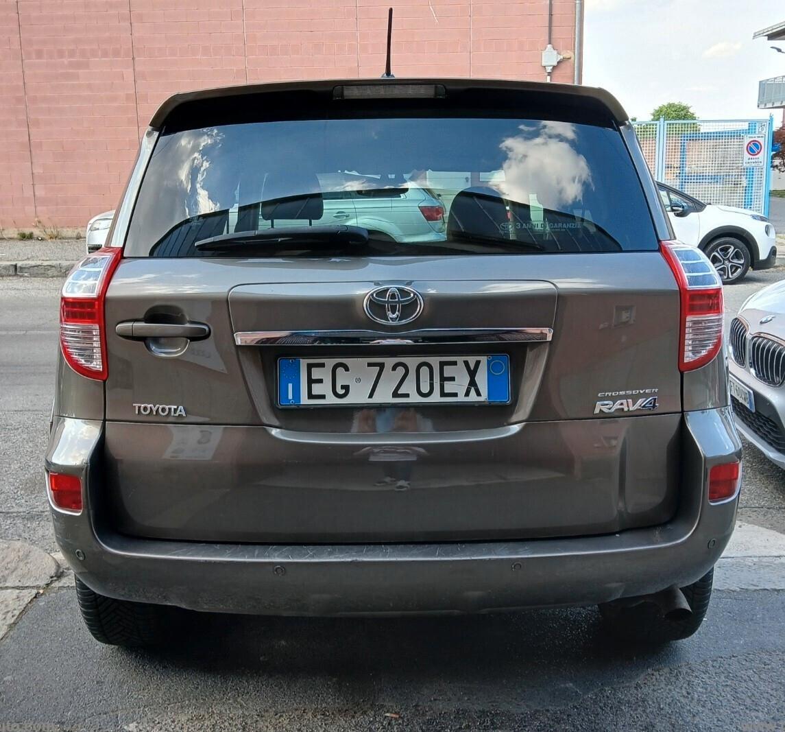 TOYOTA Rav4 Crossover 2.200 D-Cat 150cv 4WD Autom.
