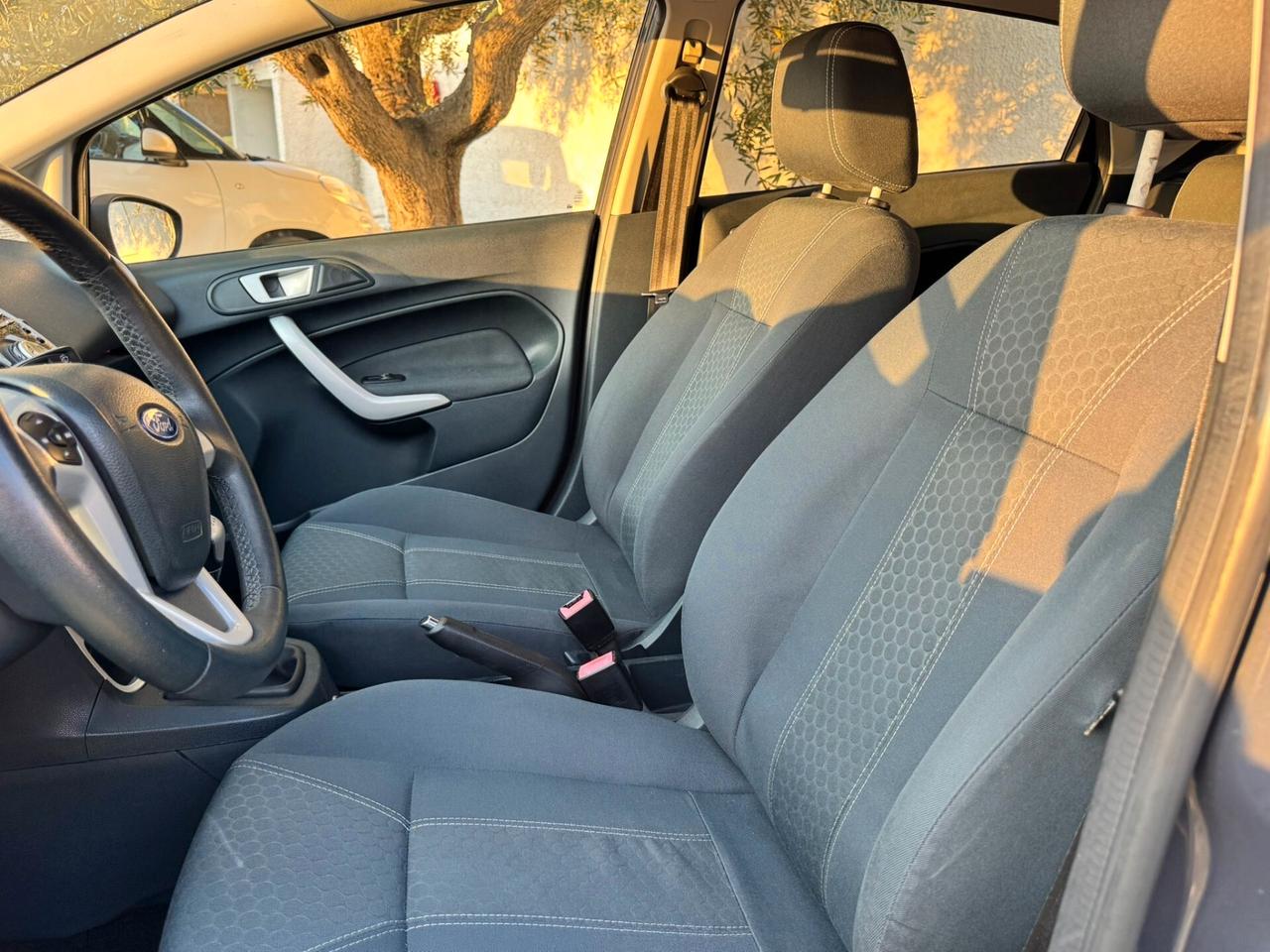 Ford Fiesta 1.4 16V 5p. Bz.- GPL Titanium