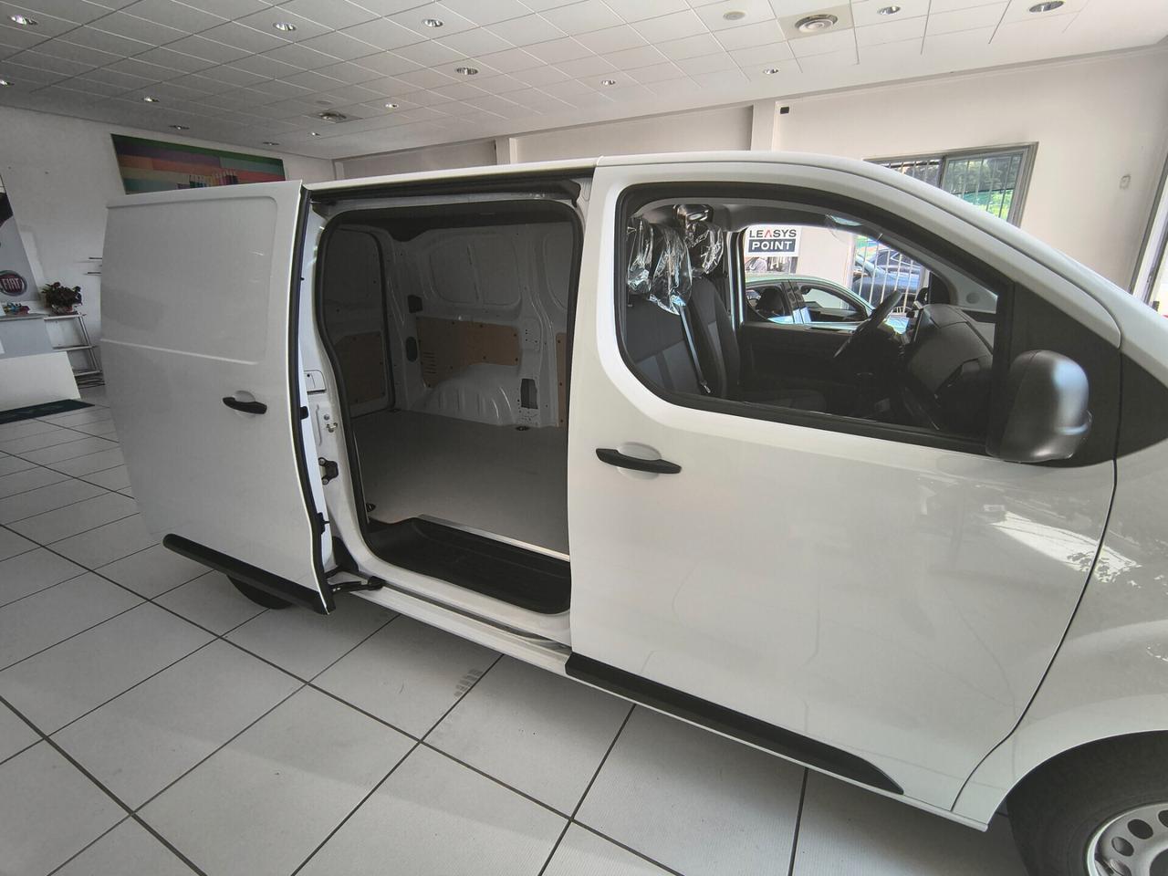 Fiat Scudo furgone 120cv con telecamera posteriore e sensori di parcheggio