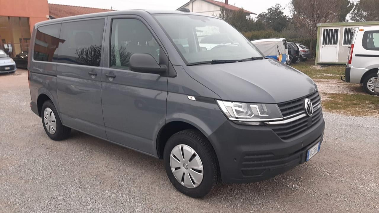 VW Transporter T6 2.0 TDI 110CV 9 POSTI