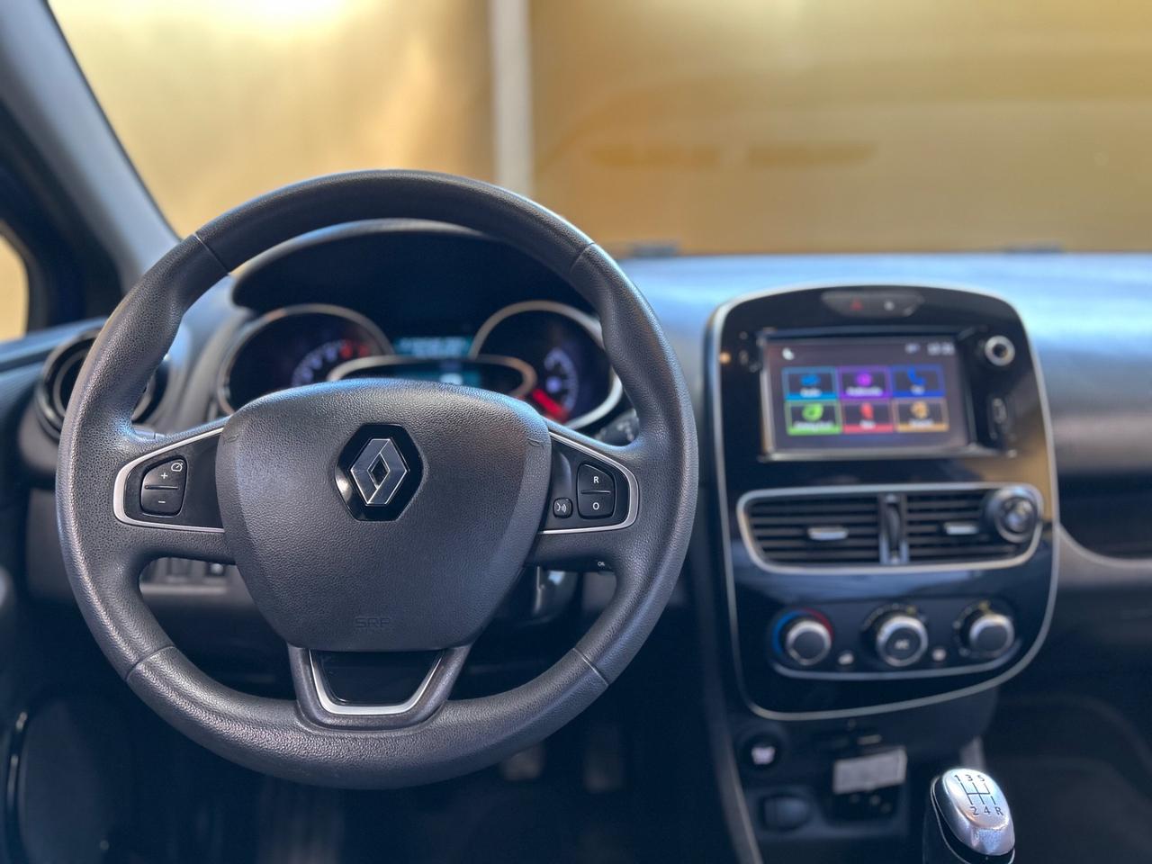 Renault Clio 1.2 75 CV 5 porte ZEN * 80.000KM *