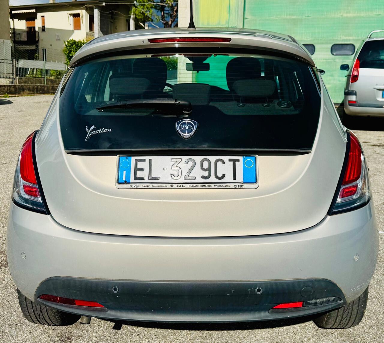 Lancia Ypsilon 0.9 TwinAir 85 CV Cambio Automatico