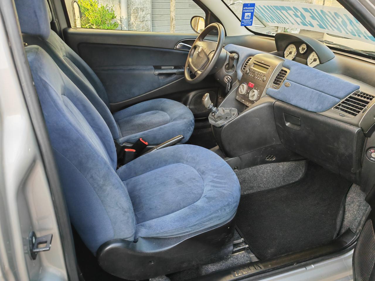 LANCIA YPSILON 1.2 BENZINA CV60 KW44 ORO