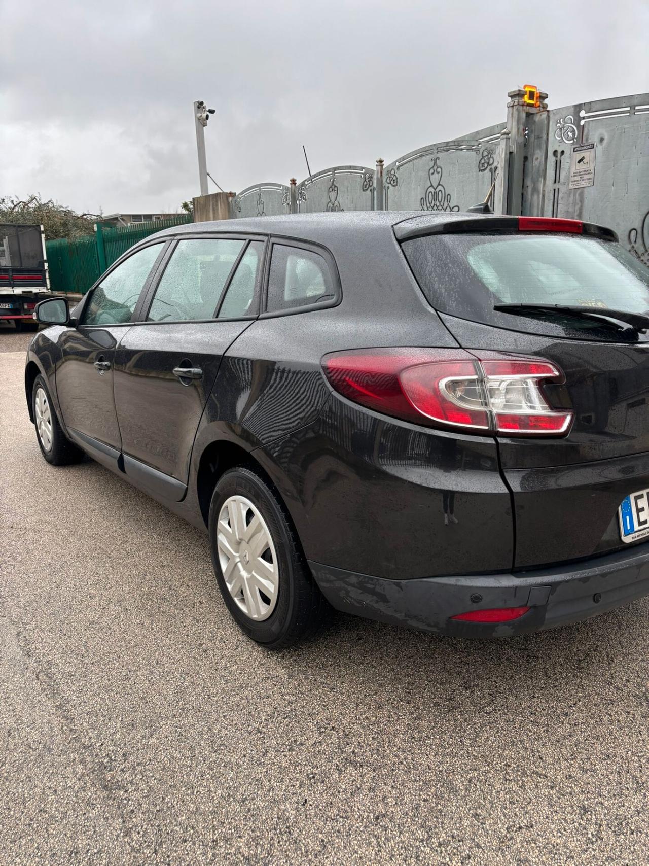 Renault Megane Mégane 1.5 dCi 110CV SporTour Luxe ANNO 2010