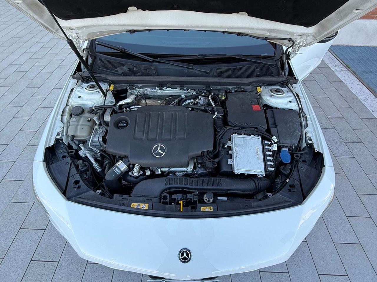 Mercedes-Benz CLA 200 Premium CLA 200 D #7742