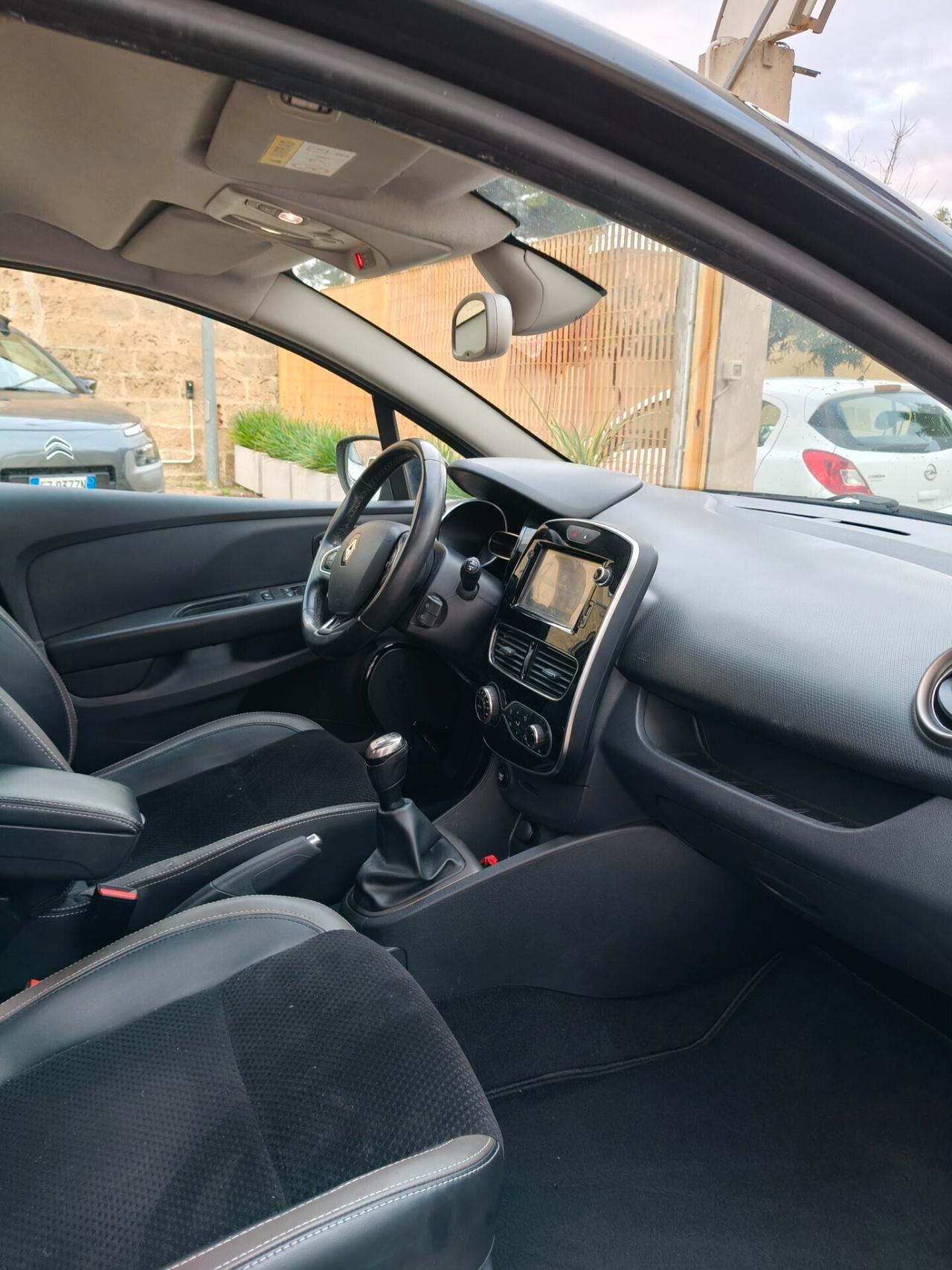 Renault Clio dCi 8V 90CV EDC Start&Stop 5 porte Energy Intens