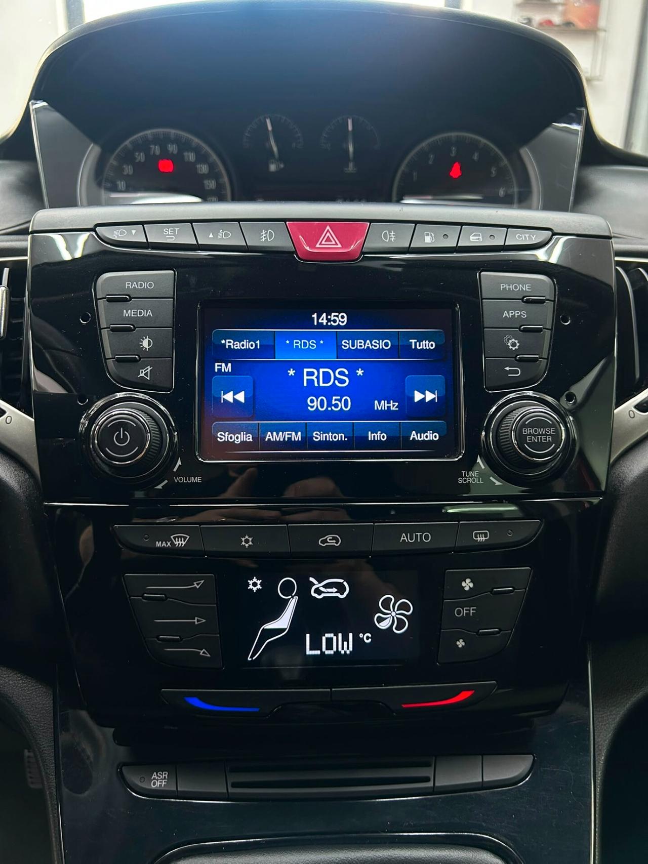 Lancia Ypsilon 1.2 benzina GPL 69 CV 5 Ecochic Gold