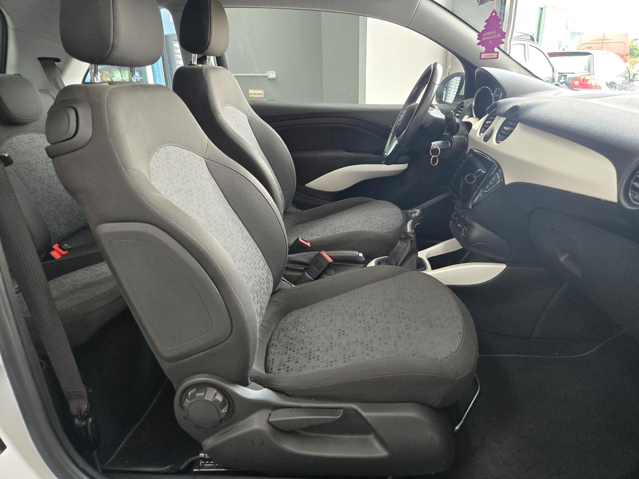 Opel Adam 1.2 70 CV