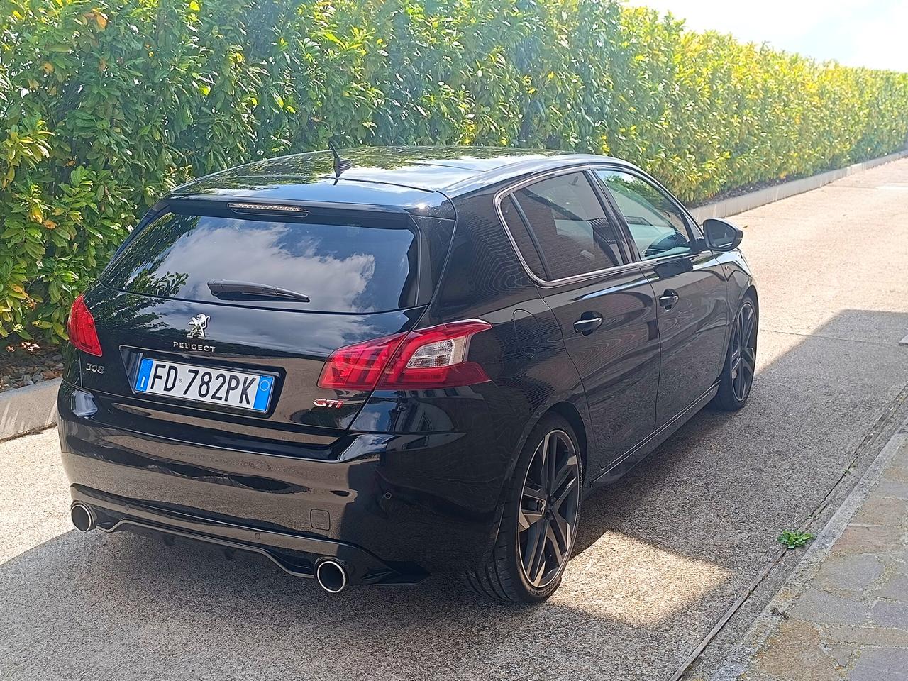 Peugeot 308 THP 272 CV by Peugeot sport maniacale