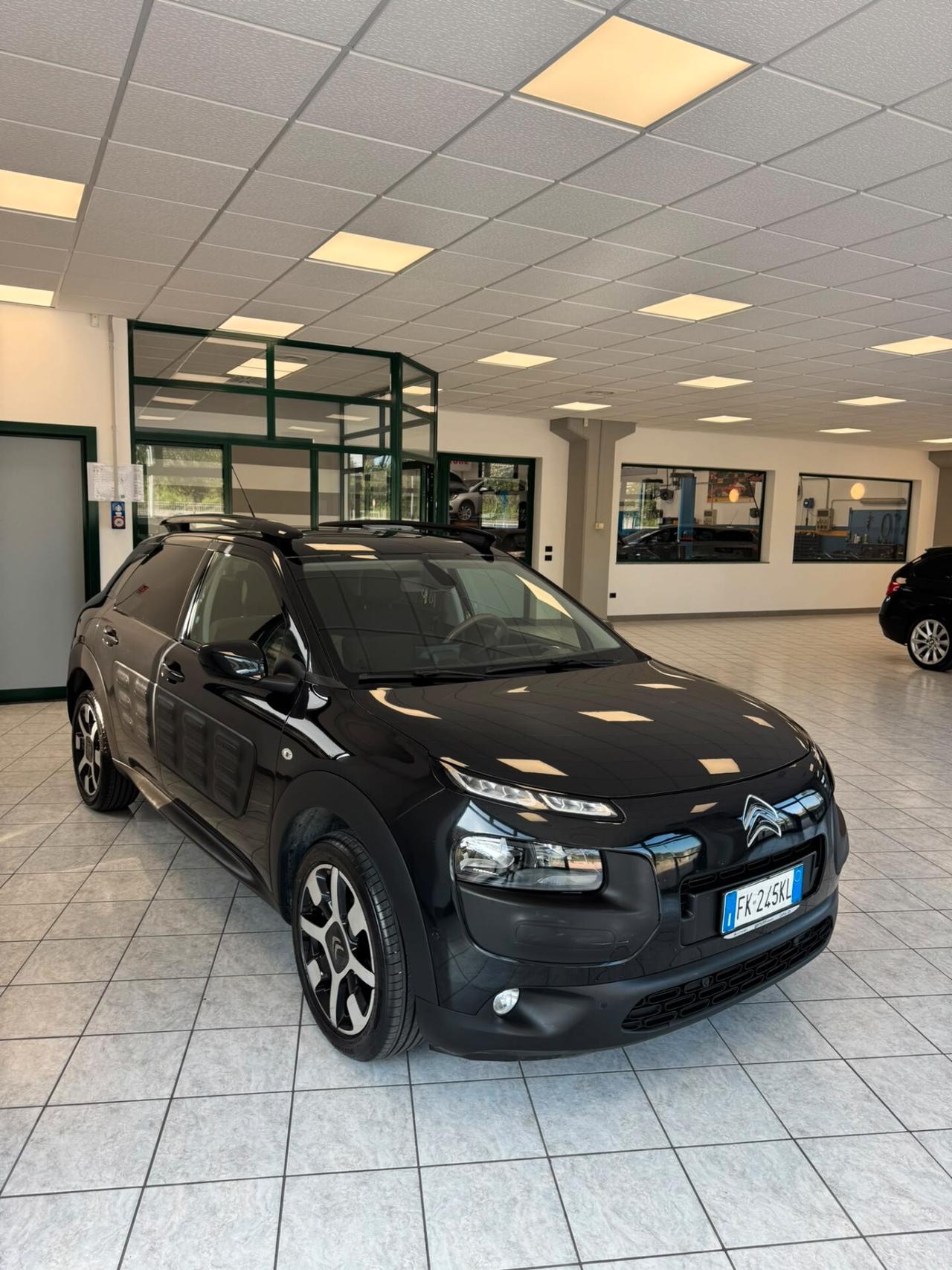 Citroen C4 Cactus BlueHDi 100 Shine