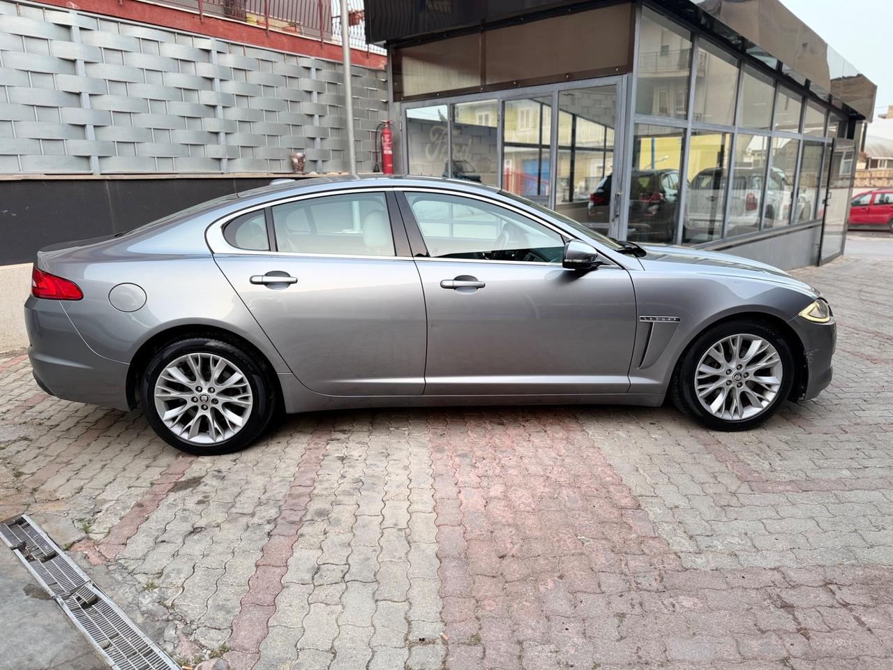 Jaguar XF 2.2 D 190 CV Prestige 2012