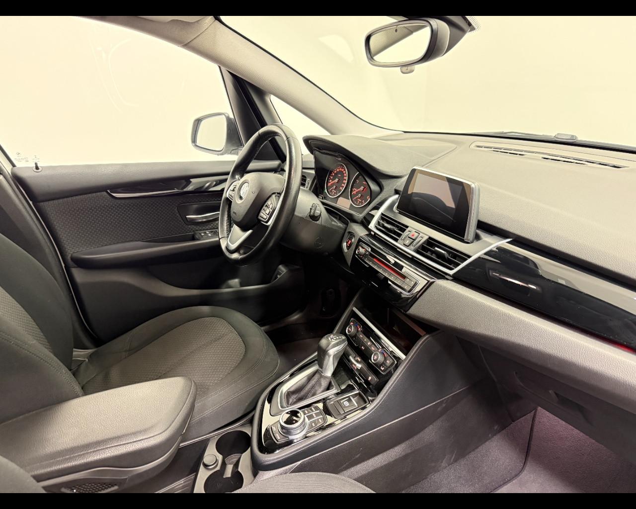 BMW SERIE 2 218 D AUTO MY 17 TOURER ADVANTAGE