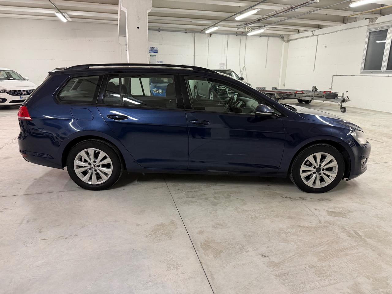 Volkswagen Golf Variant 1.6 TDI 105 CV DSG Comfortline BlueMotion Tech.