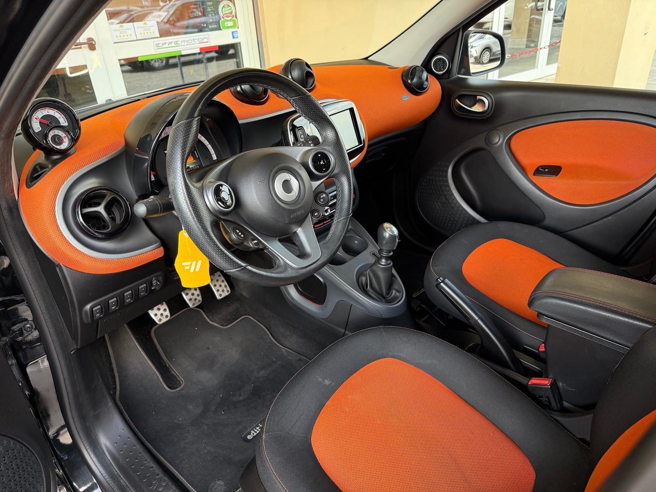 Smart ForFour 90 0.9 Turbo EDITION ONE JBL