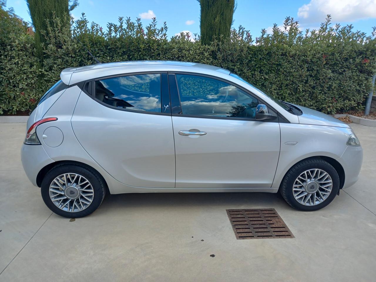 Lancia Ypsilon 1.3 MJT 16V 95 CV 5 porte S&S Platinum