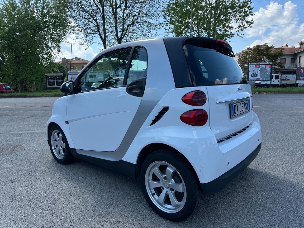 Smart ForTwo 1000 52 kW MHD - SERVO - CLIMA - TETTO