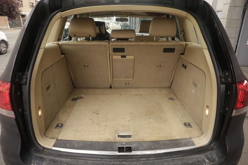 Volkswagen Touareg Volkswagen Touareg 2.5 tdi R5 128KW ANNO 2005