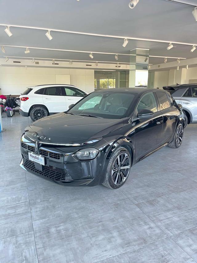 LANCIA Ypsilon Hybrid e-DCT LX