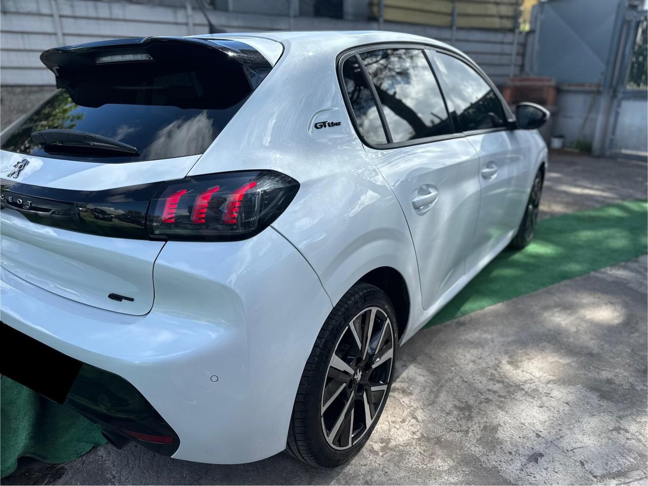 Peugeot 208 PureTech 100 Stop&Start 5 porte GT Line