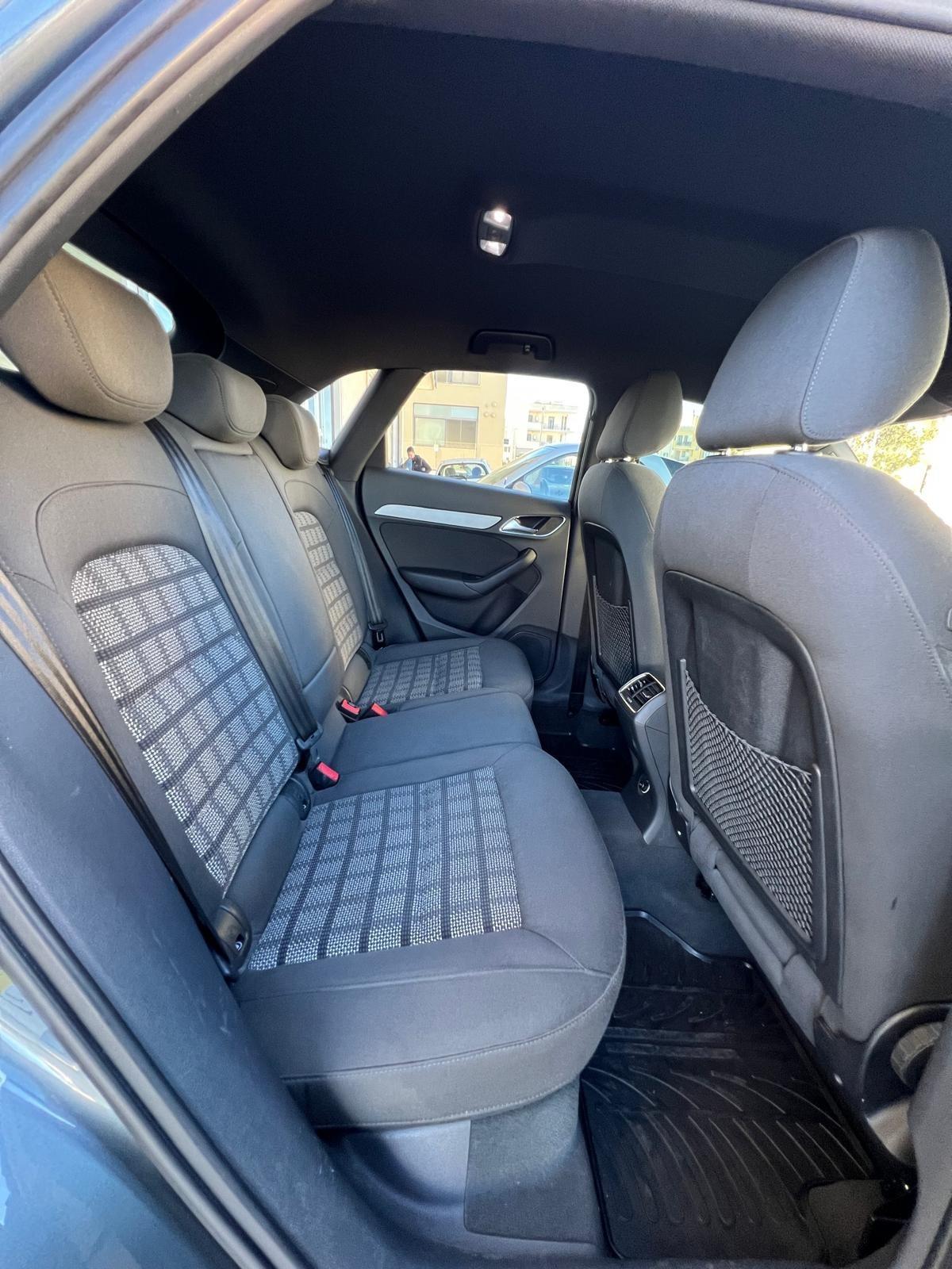 Audi Q3 2.0 TDI 150 CV quattro S tronic Sport