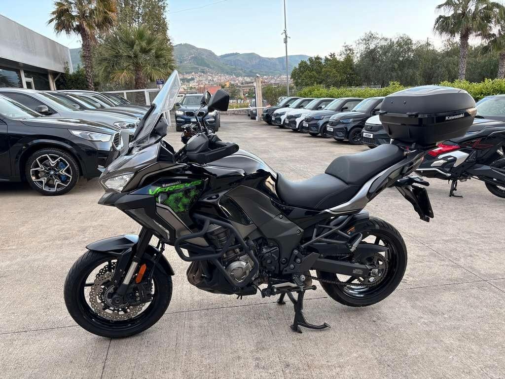 Kawasaki Versys 1000 2022/ KM 32.00 Tua a solo 94 Euro al mese