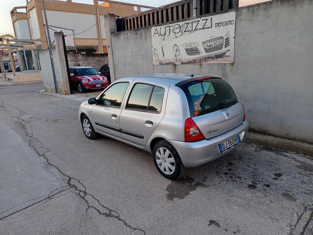Renault Clio Storia 1.2 5 porte GPL Confort