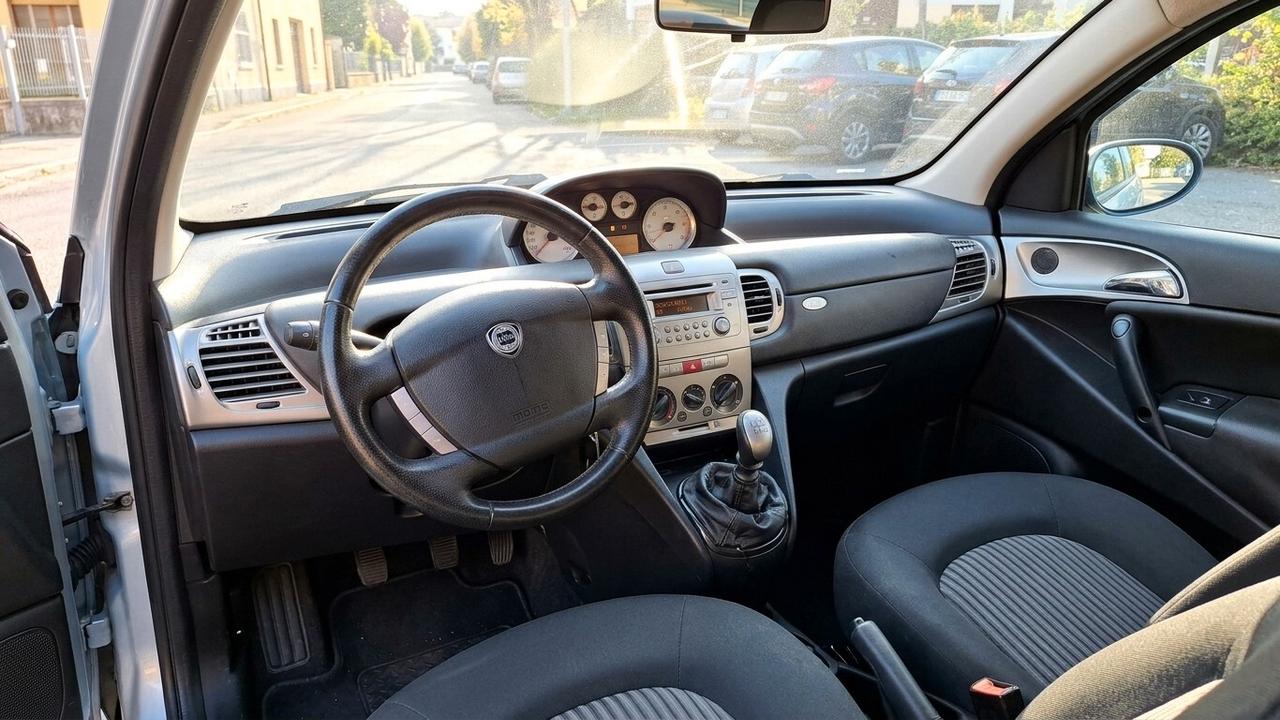 Lancia Ypsilon 1.2 Passion