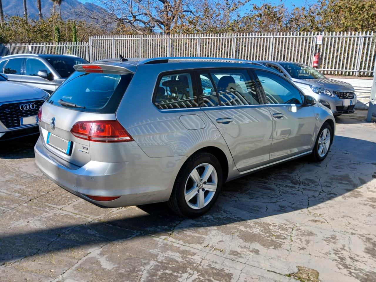 Volkswagen Golf Variant 1.4 TGI DSG Highline BlueMotion