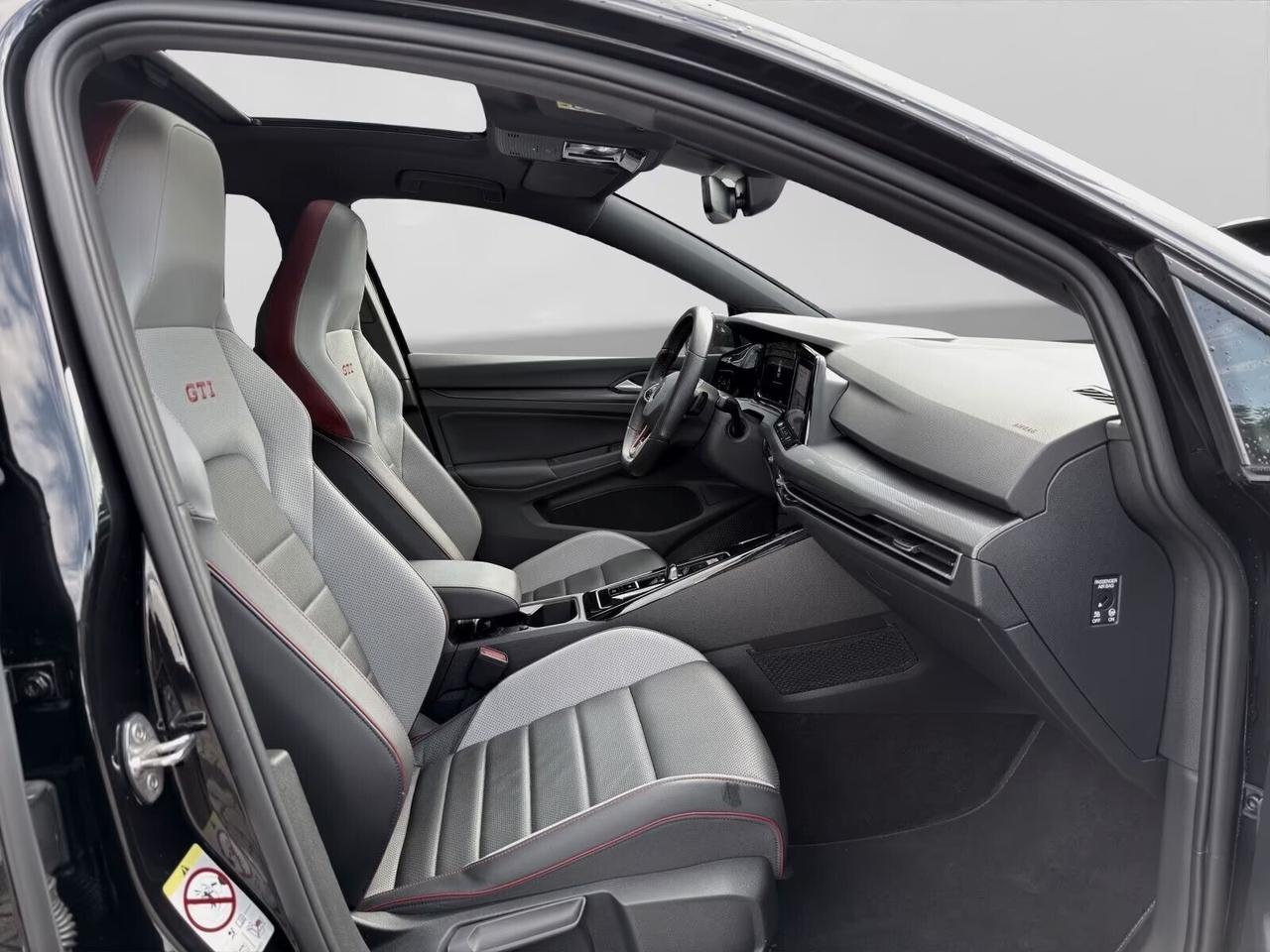 Volkswagen Golf GTI 2.0 TSI DSG TOTAL BLACK PELLE/TETTO/RETROC/RADAR FULL OPTIONAL