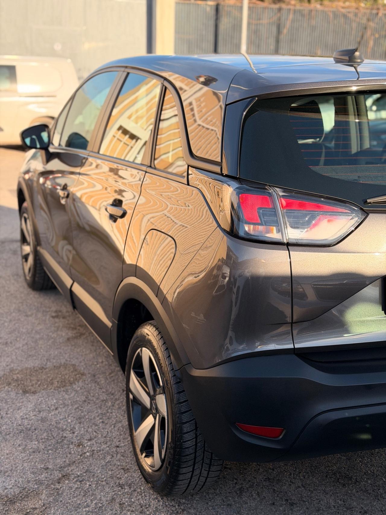 Opel Crossland 1.5 ECOTEC D 110CV Ultimate CAR PLAY FULL LED