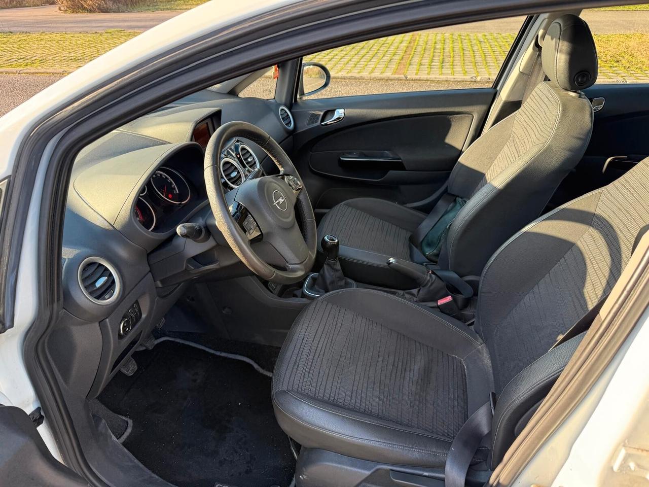 Opel Corsa 1.2 85CV 5 porte GPL-TECH Edition