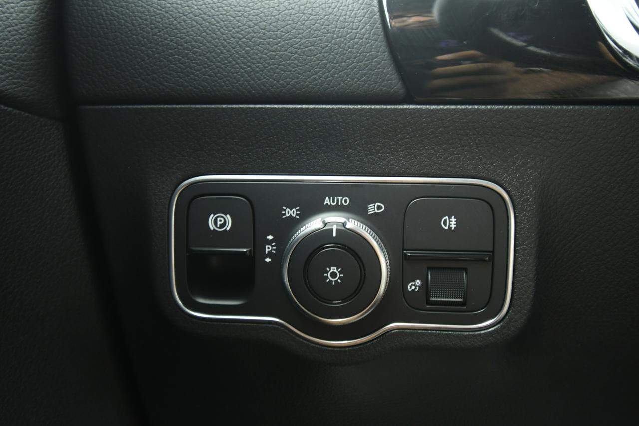 Mercedes-Benz GLA 200 d Business auto CAMERA+LED