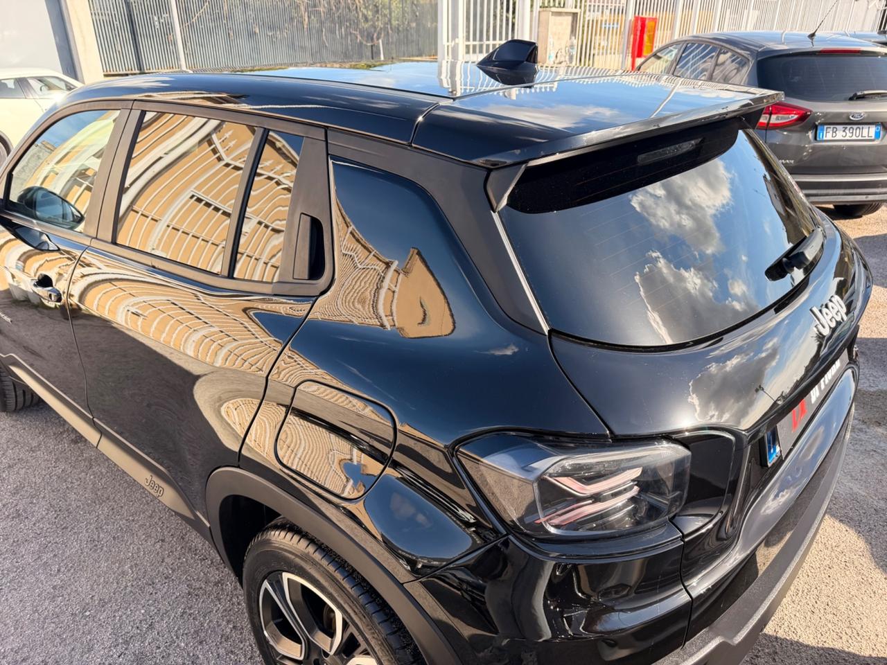 Jeep Avenger 1.2 100 CV Summit TOTAL BLACK