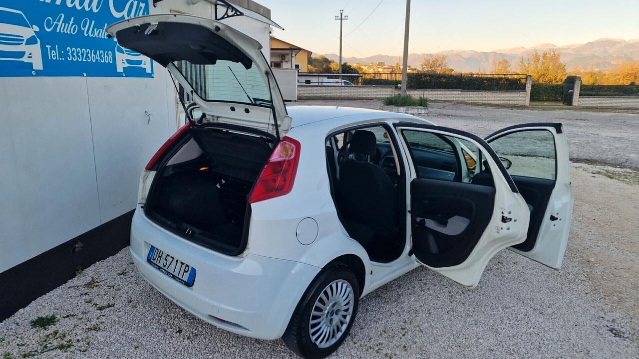 Fiat Grande Punto 1.3MJT 75 5p.Van Active 4pt