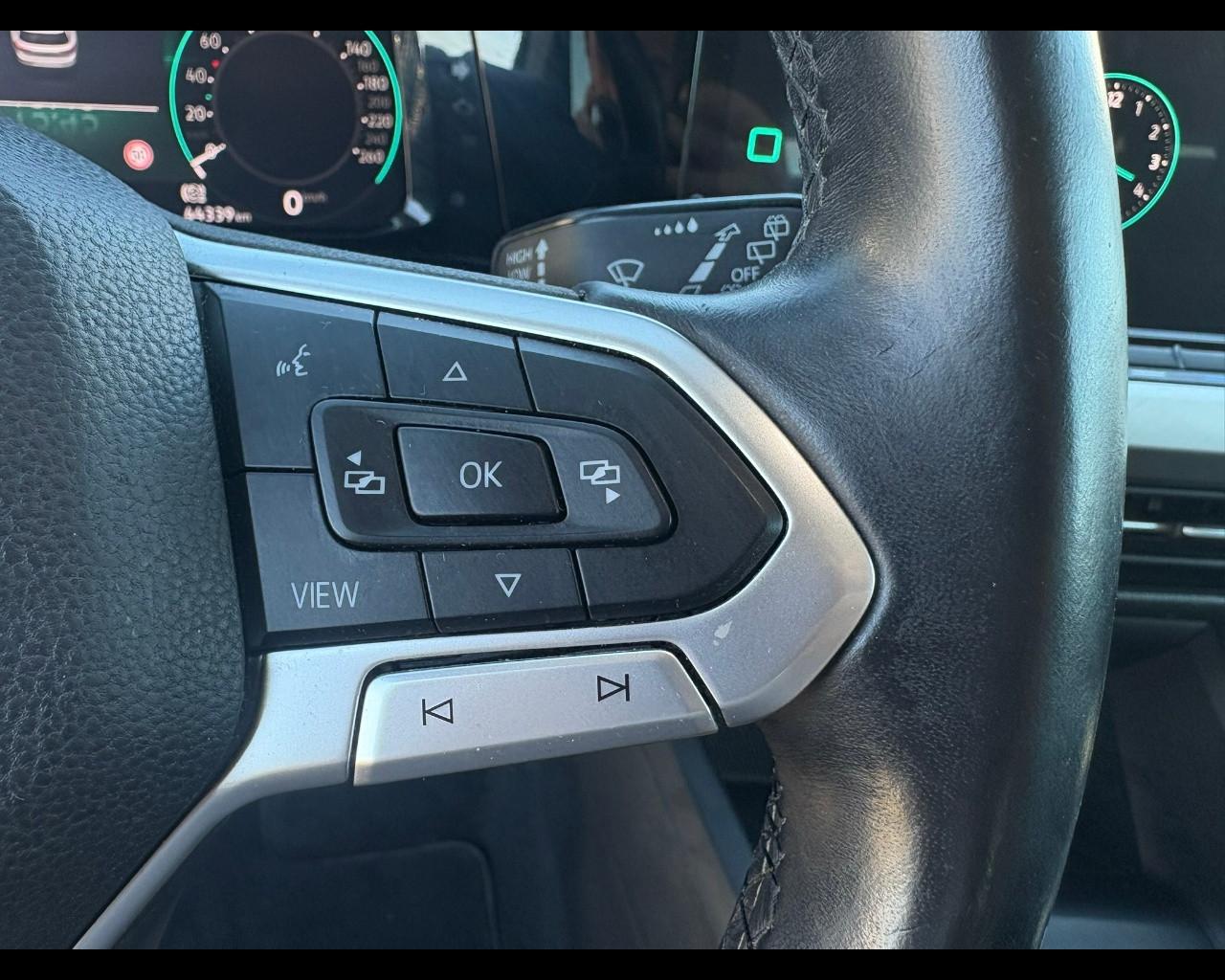 VOLKSWAGEN Golf 8ª serie - Golf 1.0 TSI EVO Life